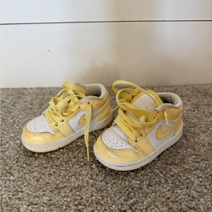 Jordan Mids Canary Kids Yellow and White Sneakers Nike